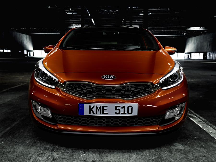  Kia pro_cee&rsquo;d 2013 года  (фото 5 из 51)